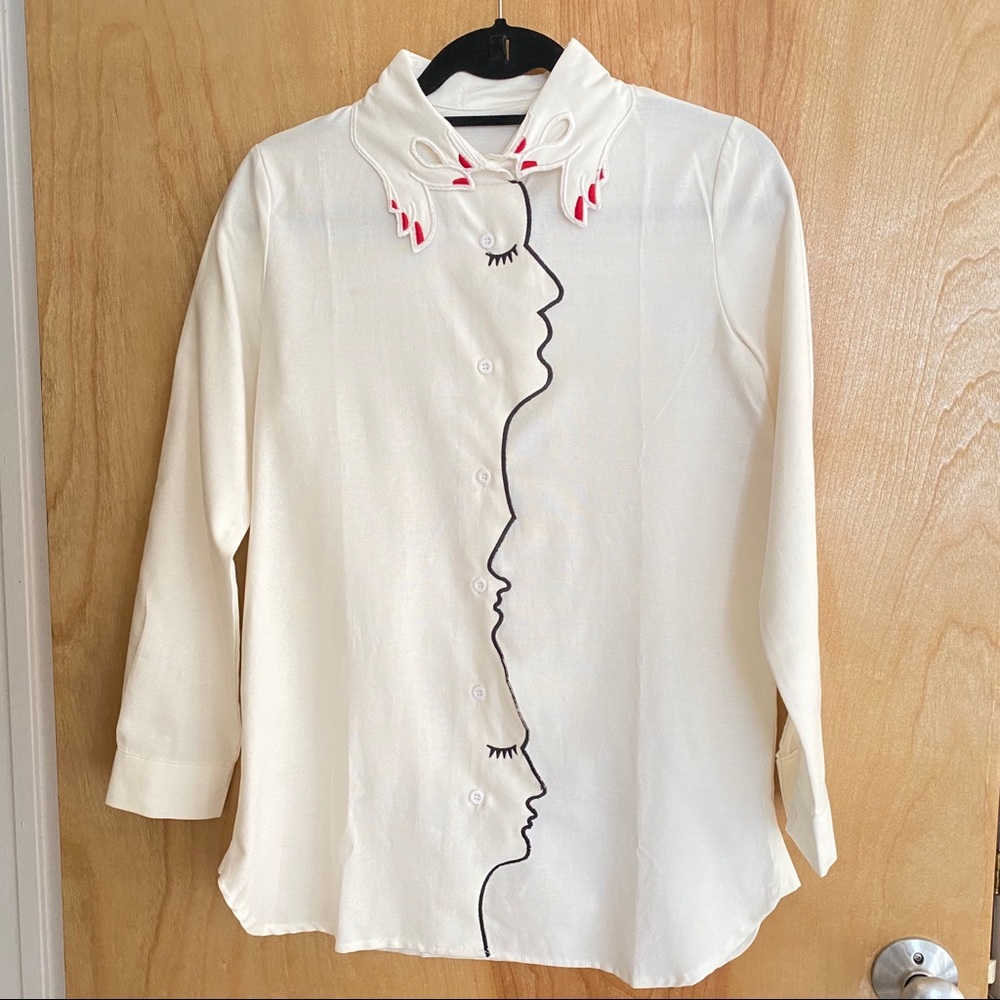 Hand collar Silhouette Button Down Shirt - S